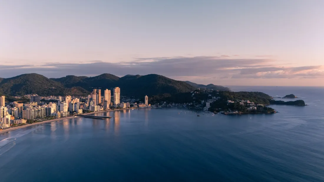 Mercado imobiliário de Itapema: valorização consistente, alto luxo e proteção patrimonial