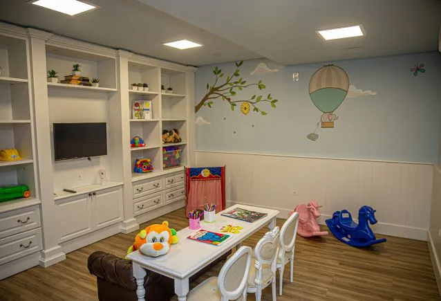A Evolução das Estruturas Prediais: Um Olhar para Espaços Familiares e Seguros
