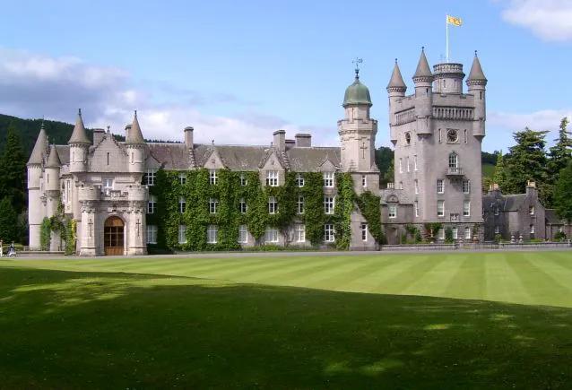 Balmoral: A Elegância Atemporal da Arquitetura Real