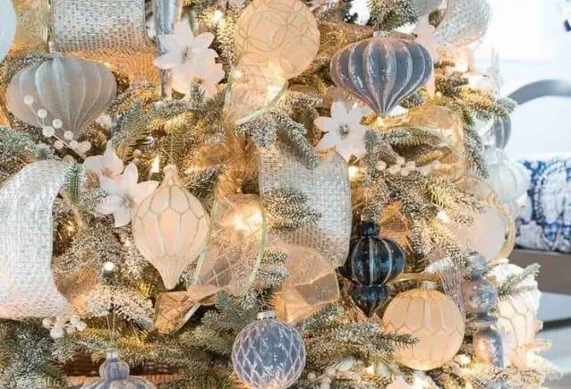 Dicas para Celebrar o Natal em um Ambiente Praiano com a Estética dos Empreendimentos Gessele
