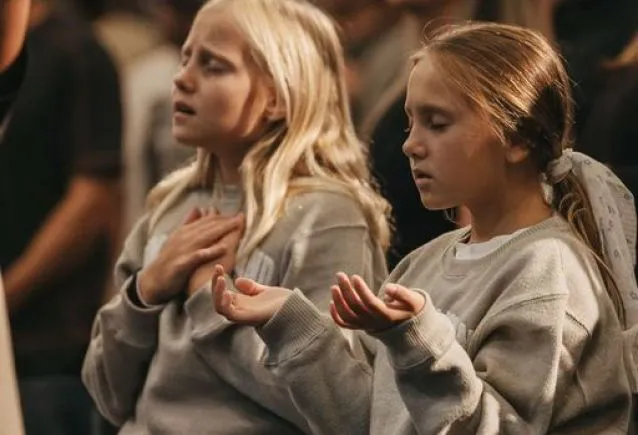 Espiritualidade em Família: Cultivando Fé e Valores no Lar