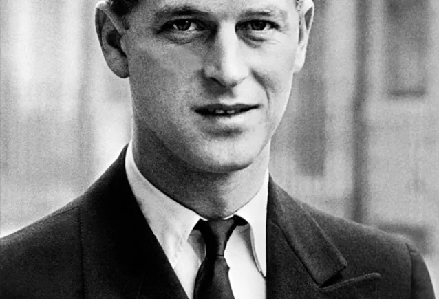 Philip, O Duque de Edimburgo e Seu Estilo de Vida: Tradição, Modernidade e Elegância