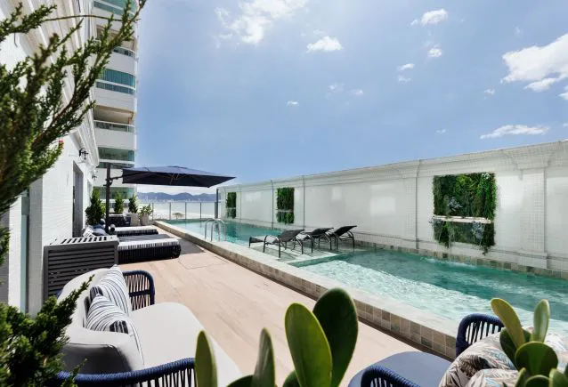 Piscinas dos Empreendimentos Gessele: Design Exclusivo, Cuidado e Inovação para o Seu Conforto