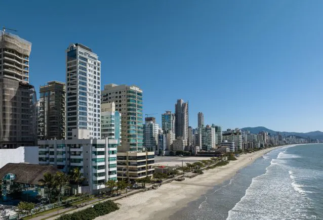 Por que Investir em Itapema, SC? Potencial de Valorização e Números do Mercado Imobiliário